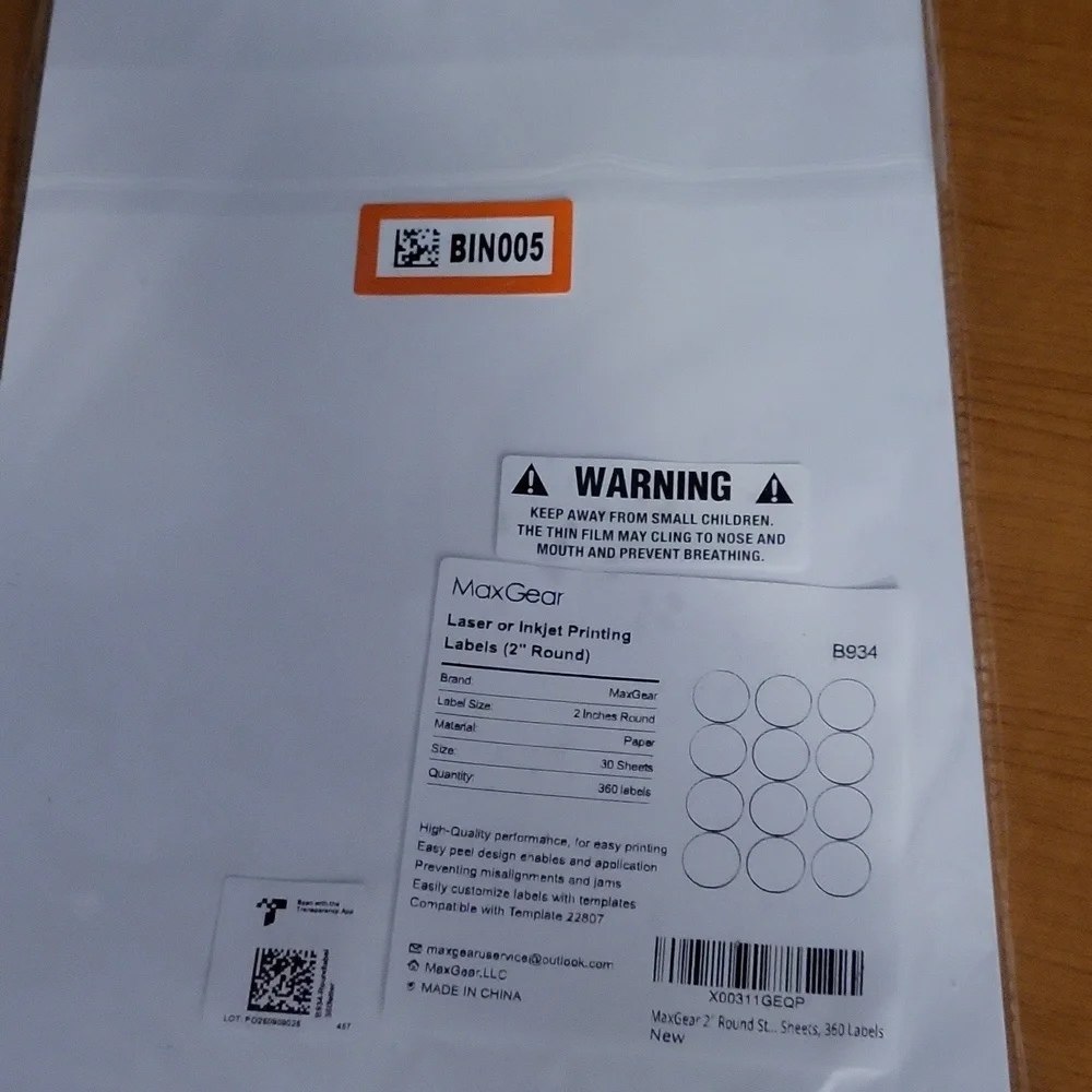 NWt 2 Inch White Round Labels for Home Office. 30 Shhets Of 12